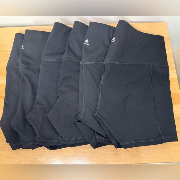 Bundle of 6 women’s biker shorts, size L - Picture 1 of 7